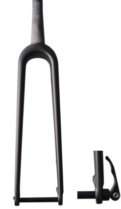 Fourche En Carbone Pour Le Gravier Avec Des Oeillets De Garde-boue