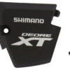 Shimano Couverture Pour SL-M8000 Sans Indicateur De Vitesse à Gauche 1 Shimano Couverture Pour SL-M8000 Sans Indicateur De Vitesse à Gauche -Vélo Pièces Magasin Shimano XT Abdeckung fur SL M8000 ohne Ganganzeige links Y03L98070 a